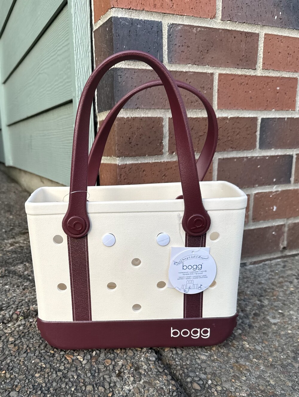 11" Bogg Bag Varsity cream‎ and crimson crest New with Tags